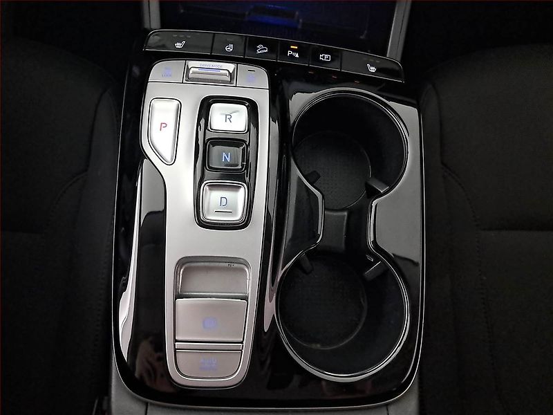 Hyundai Tucson (2021) 1.6 T-GDI 48V MHEV - fotka 13 z 25