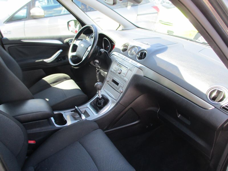 Ford S-MAX (2006) 2,0 TDCI - fotka 5 z 10