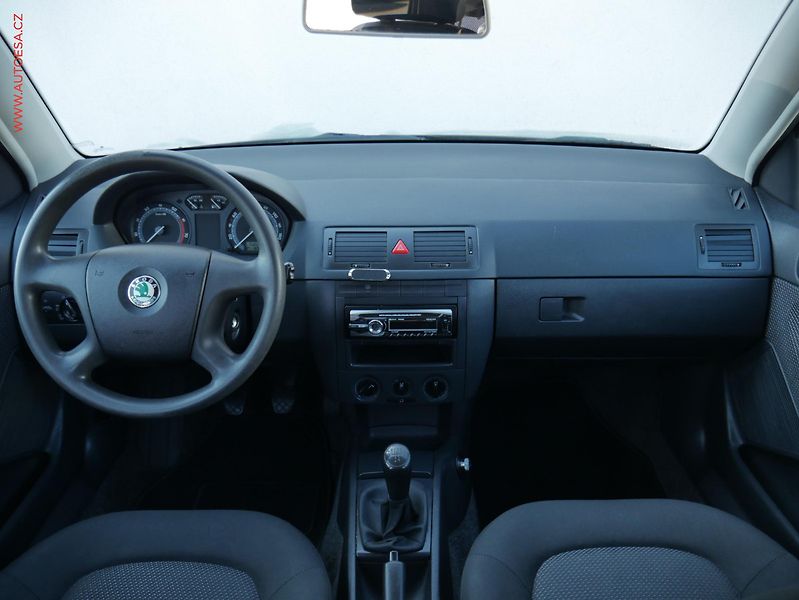 Škoda Fabia (2005) 1.2i, ČR - fotka 8 z 15