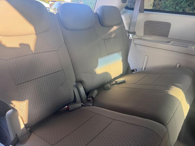Chrysler Town & Country (2009) 3,3 V6 RT 2009 - fotka 7 z 19