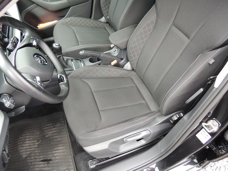 Škoda Scala (2022) 1.5TSi,110kw,AMB+,ČR,1.majitel - fotka 33 z 52