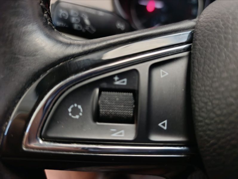 Škoda Octavia 1,6 TDi 4x4 Navi,Kůže,Aut.klim - fotka 29 z 36