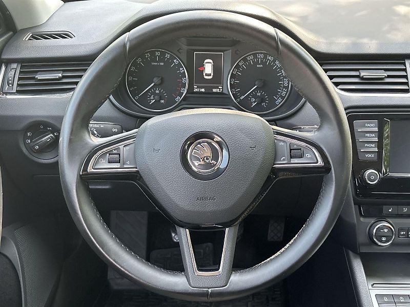 Škoda Octavia (2015) Combi 2.0 TDI 4x4 Style + - fotka 10 z 29