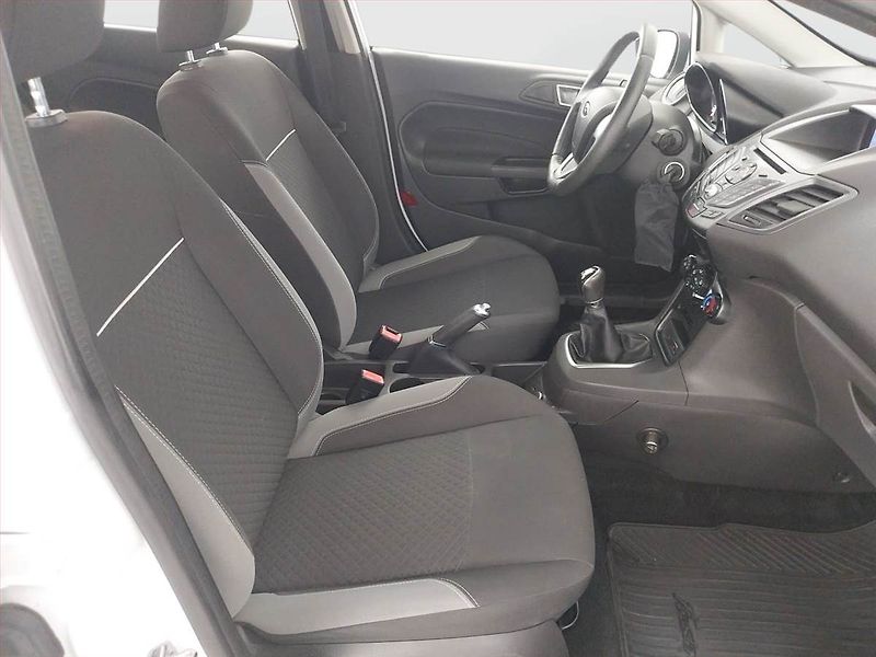 Ford Fiesta (2017) 1.0 EcoBoost, Vyhř. sedaček - fotka 9 z 17