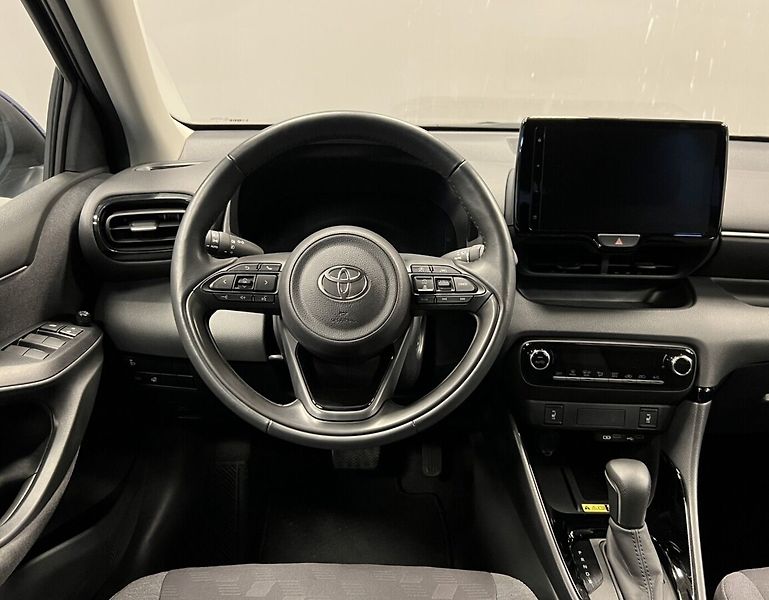 Toyota Yaris 1.5 Hybrid AT STYLE - fotka 5 z 16