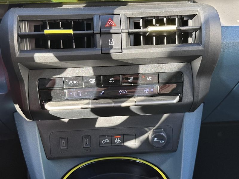 Fiat Grande Panda (2026) Icon 1.2 Turbo Hybrid 110k - fotka 21 z 25