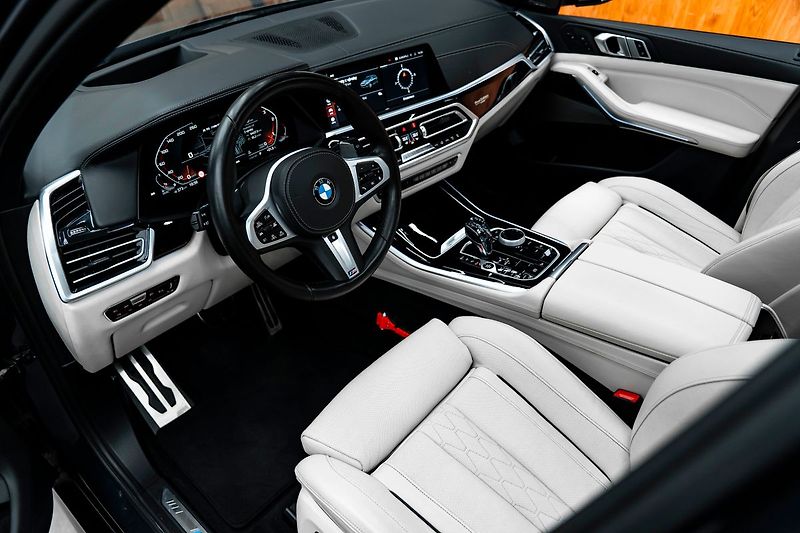 BMW X5 M50d Final edition - fotka 8 z 28
