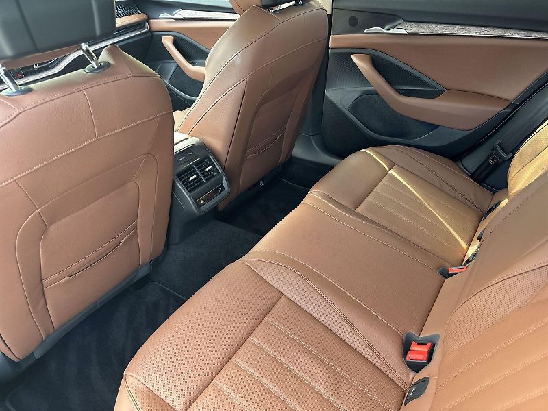 Škoda Superb (2024) 2.0 TDI 4x4 DSG L&K - fotka 8 z 33