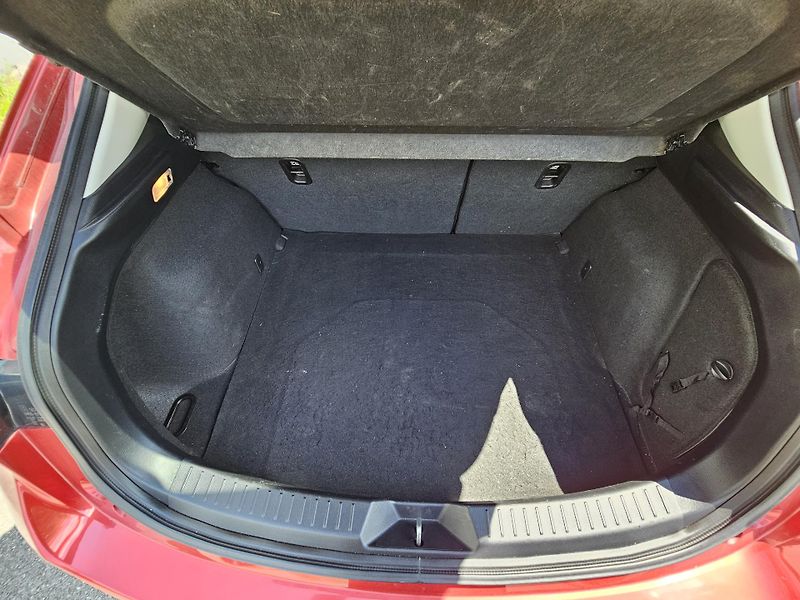 Mazda 3 (2018) 2.0i, NAVI - fotka 21 z 28