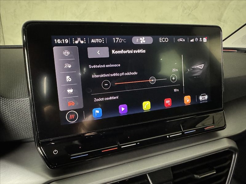 Seat Leon 1,4 TSi  e-Hybrid FR Line LED - fotka 37 z 50