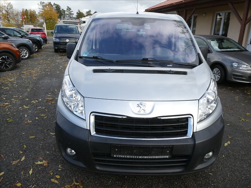 Peugeot Expert Tepee 2,0 HDi 94kW 9.míst L2, 2xkola - fotka 3 z 41