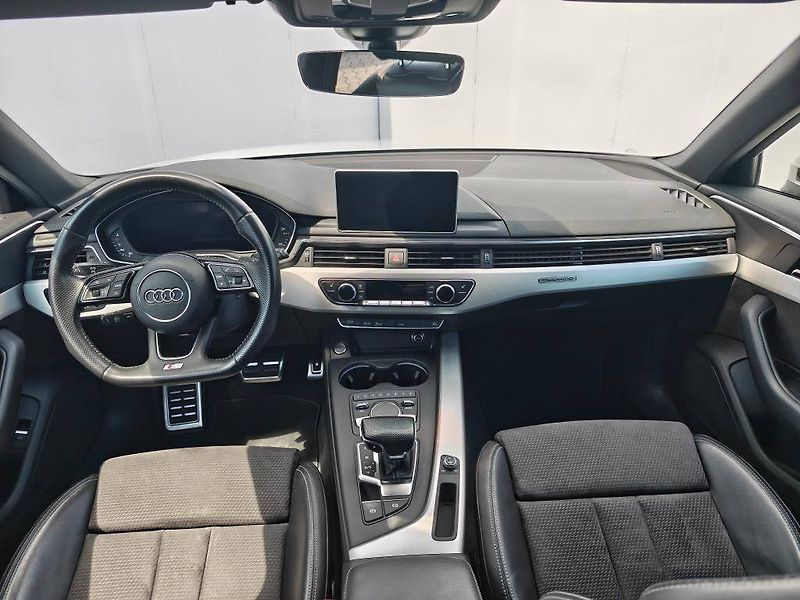 Audi A4 S-Line 2,0 TSI 185 kW Quattro - fotka 10 z 27