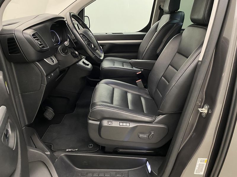 Toyota ProAce Verso 2.0 D-4D 130kW L2 AUT CZ - fotka 3 z 52