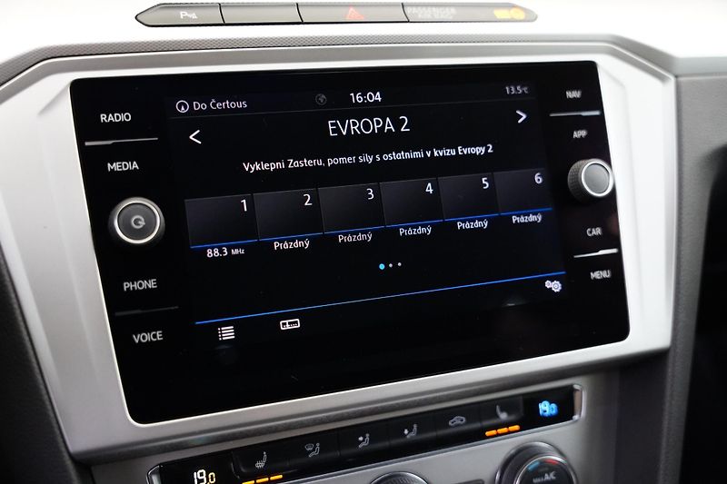 Volkswagen Passat - fotka 17 z 26