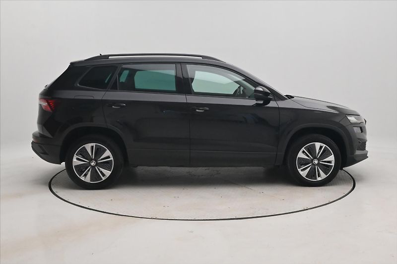Škoda Karoq 2,0 TDI 85kW DSG Ambition Záru - fotka 4 z 31