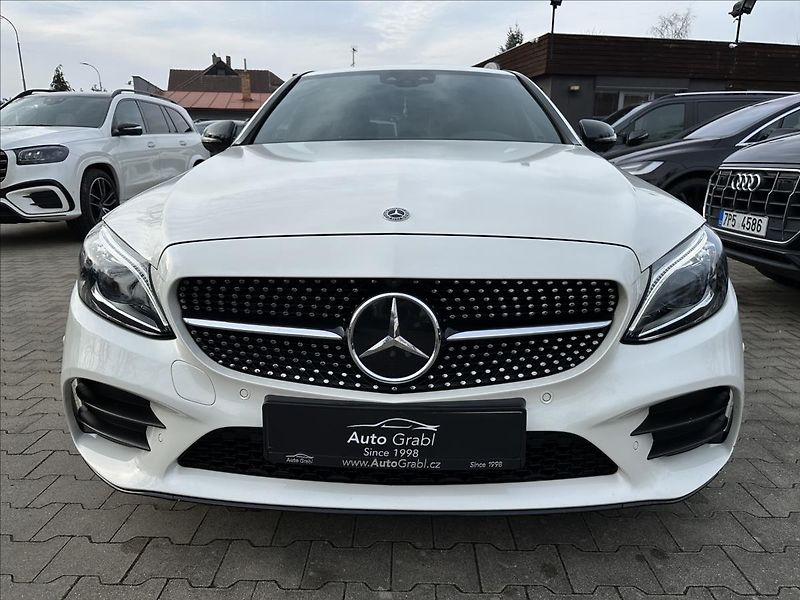 Mercedes-Benz Třídy C 180 AMG,Aut. multibeam - fotka 2 z 31