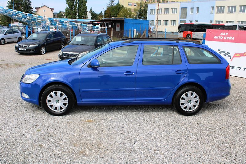 Škoda Octavia (2009) 1.6 MPI KLIMA EL.OKNA TEMPOMAT - fotka 4 z 20