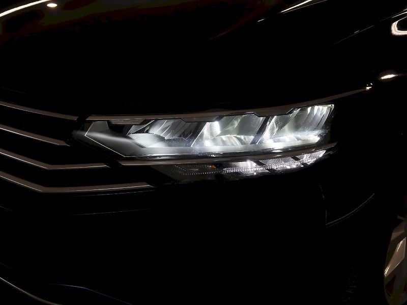 Volkswagen Passat (2024) BUSINESS 1.5TSI EVO DSG - fotka 10 z 36