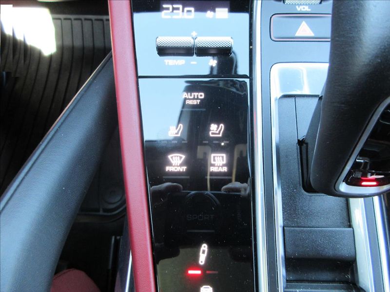 Porsche Cayenne 4,0 Turbo, Coupe, Chrono Matri - fotka 26 z 46