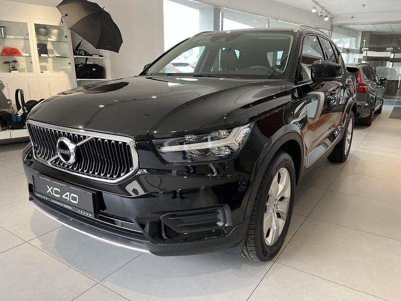 Volvo XC40 (2020) D3 AWD MOMENTUM - fotografie inzerátu