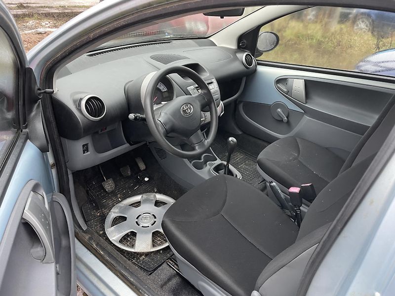 Citroën C1 toyota aygo náhradní díly - fotka 4 z 5