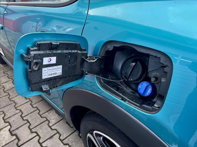 Citroën C3 1,5 BlueHdi / KLIMA / ZÁRUKA - fotka 39 z 39