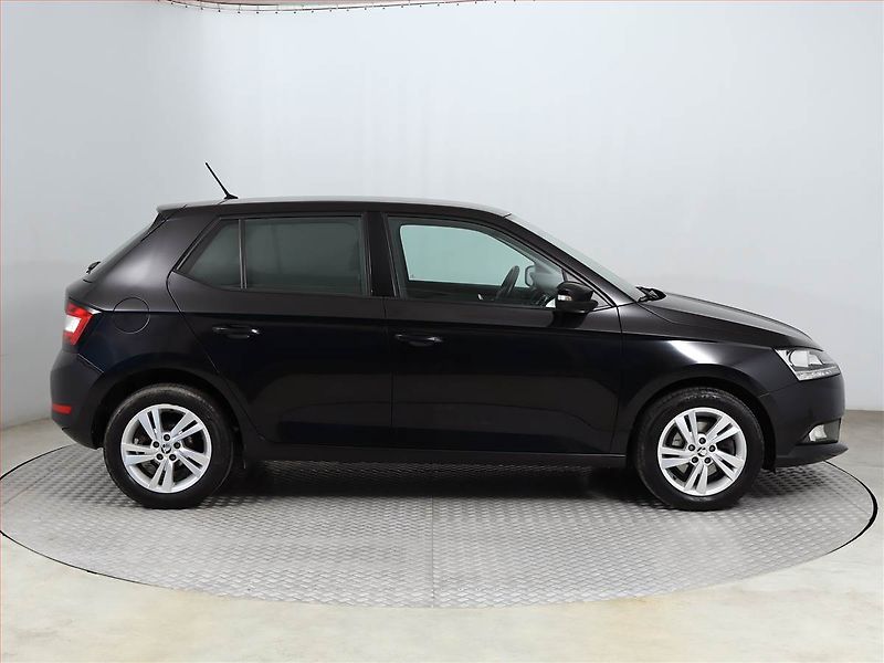 Škoda Fabia (2020) Ambition 1.0 TSI, Tempomat - fotka 6 z 15