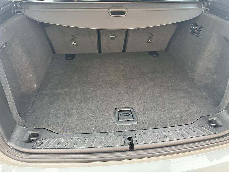 BMW X3 (2023) xDrive 20d M paket + tažné - fotka 7 z 27