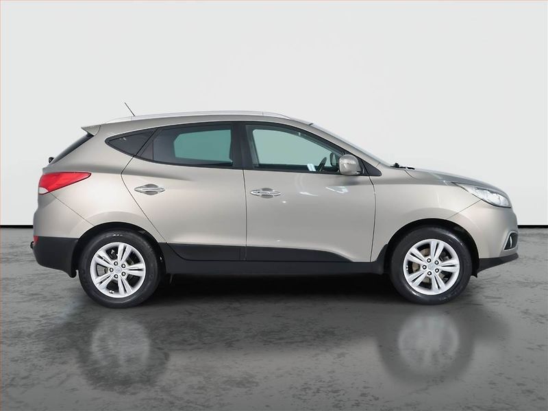 Hyundai ix35 (2011) 1.7 CRDi, Tempomat - fotka 6 z 16