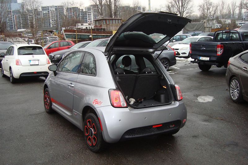 Fiat 500e (2017) - fotka 9 z 59