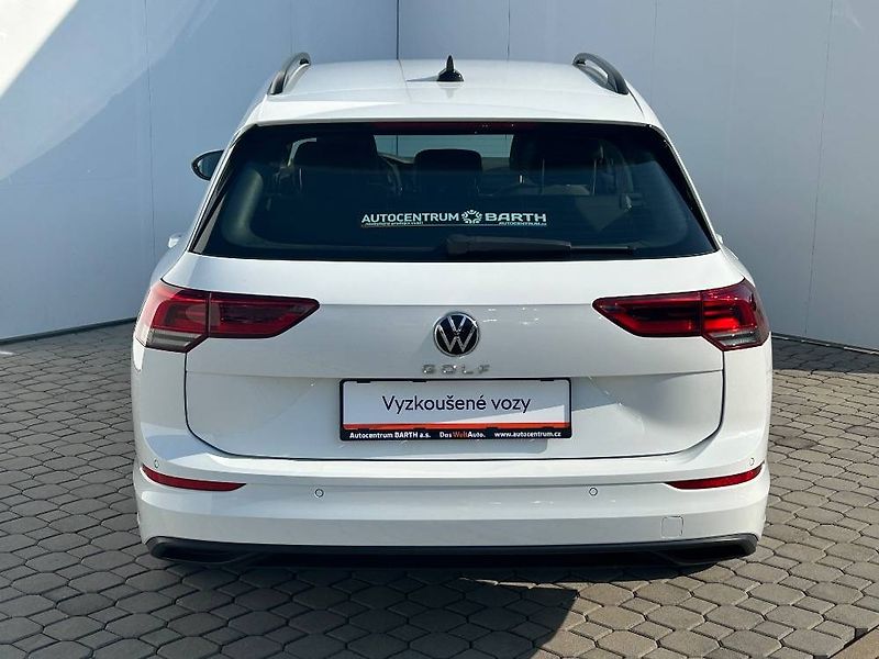 Volkswagen Golf Life 6G 1,5TSi - fotka 23 z 24