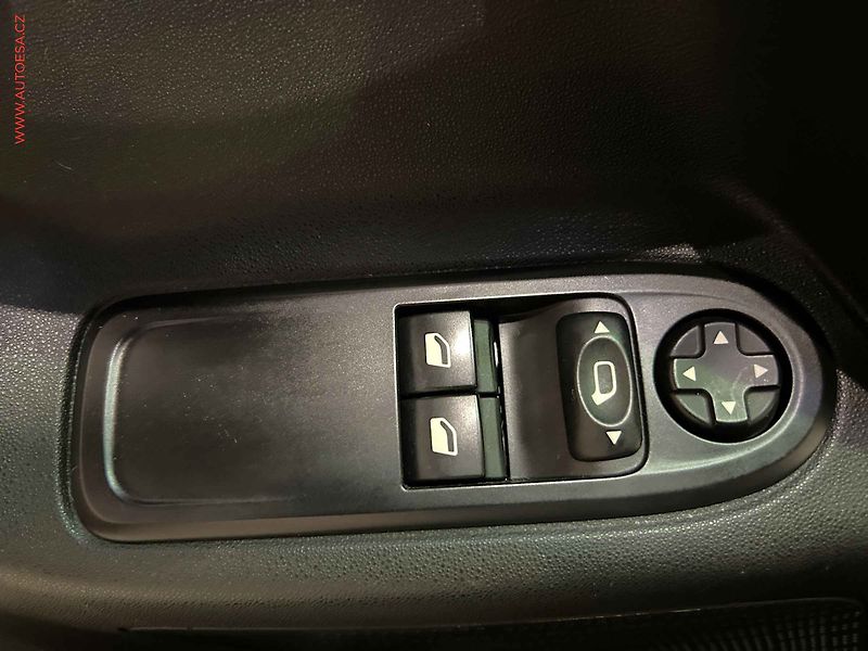 Citroën C3 (2013) 1.0i, ČR, AC, výhřev sed - fotka 11 z 14