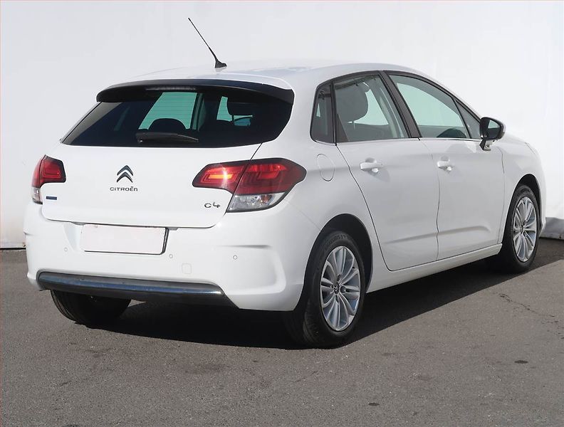 Citroën C4 (2017) 1.6 BlueHDi, Navi, Tempomat - fotka 5 z 20