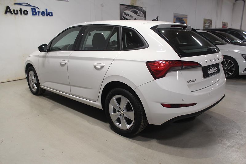 Škoda Scala (2019) 1.0 TSI 70kW Klima LED - fotka 10 z 31