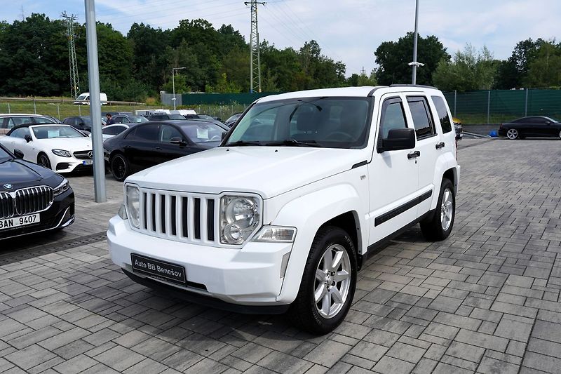 Jeep Cherokee 2.8 CRD L/automat/tažné/klima/ - fotka 2 z 37