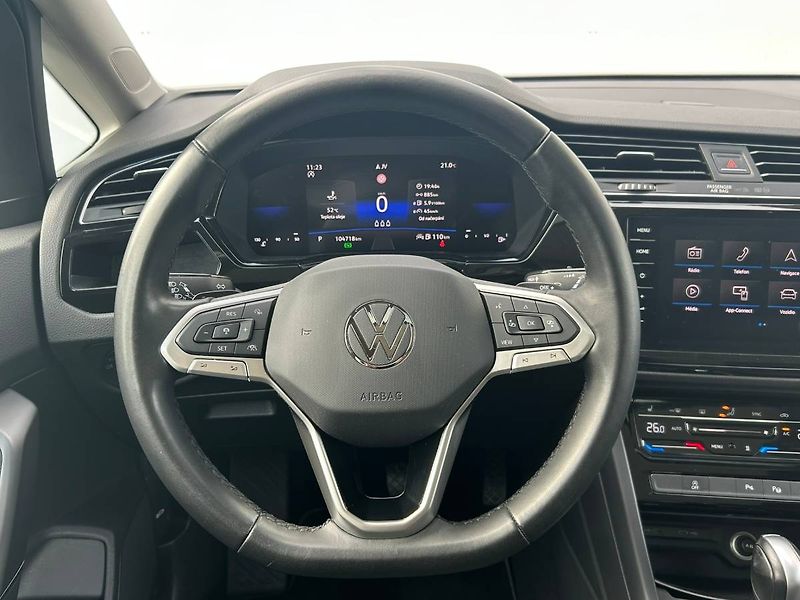 Volkswagen Touran (2022) 2.0 TDI DSG TAŽNÉ PANORAMA - fotka 12 z 31