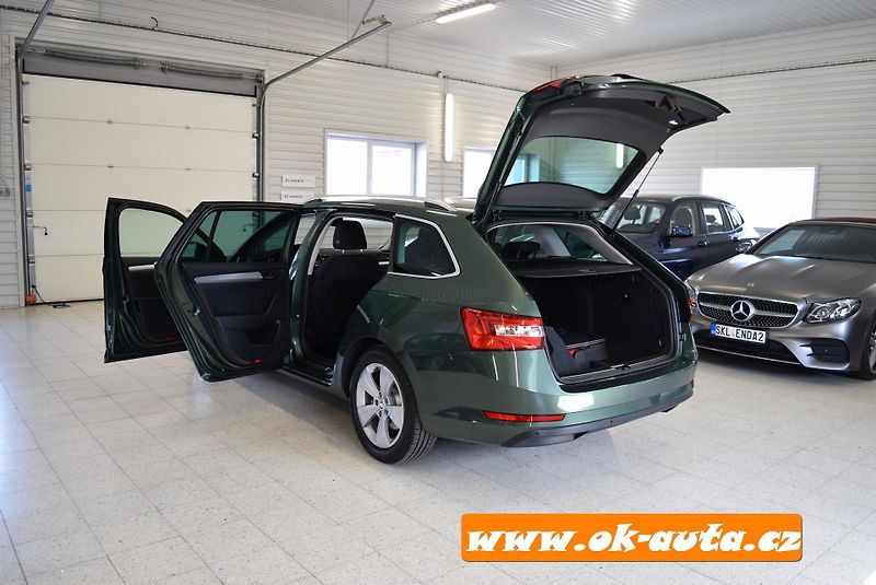 Škoda Superb 1.4 TSI iV DSG 160 kW PRAV.SER - fotka 23 z 63