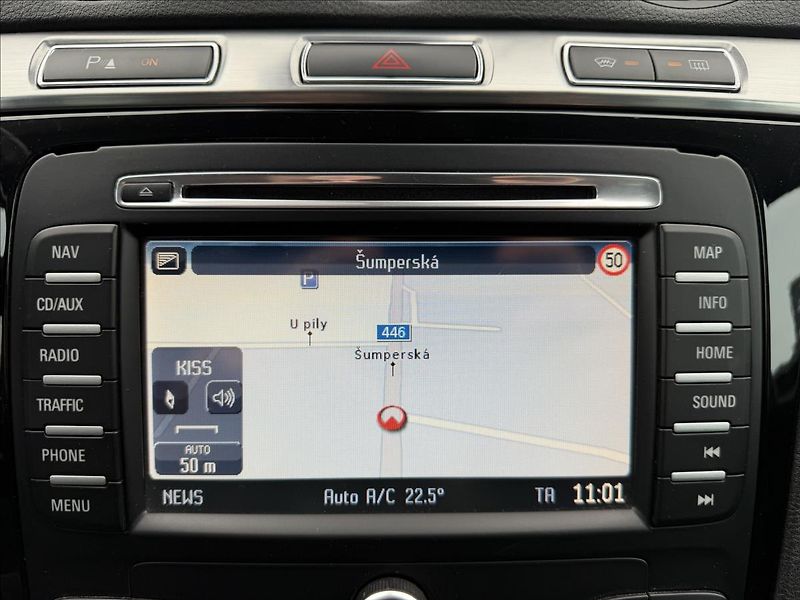 Ford S-MAX 2,2 TDCi 147kW  ACC,Xenon,Navi - fotka 17 z 45