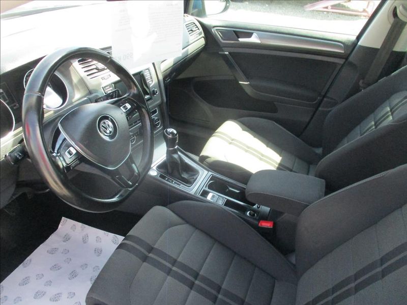 Volkswagen Golf 1,4 TSI,digiklima,xenon,s.kn. - fotka 17 z 47
