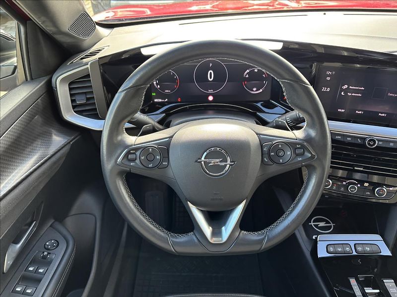 Opel Mokka 1,2 PureTEch 96kW Ultimate - fotka 17 z 42