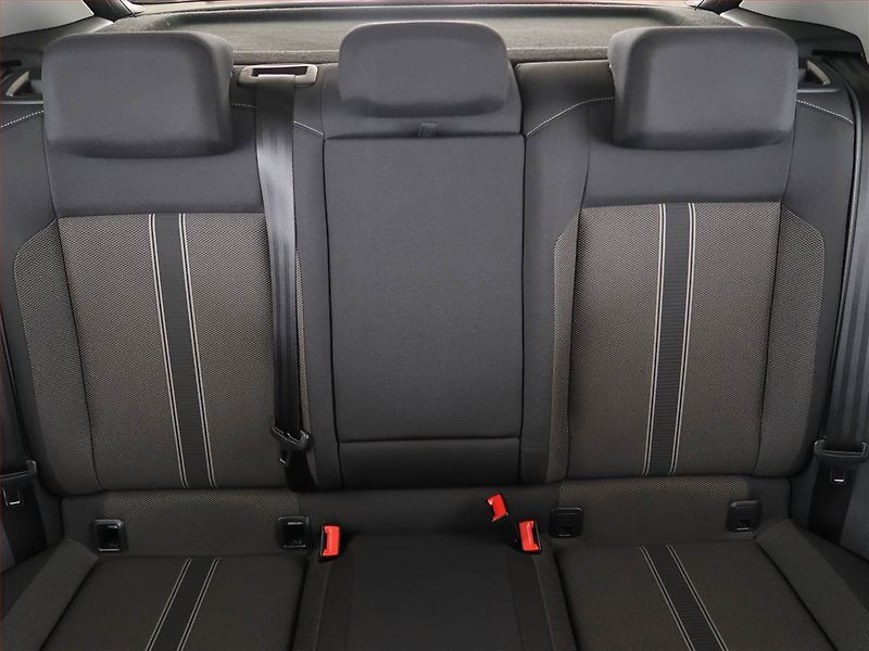 Volkswagen T-Roc (2019) 2.0 TDI 4Motion - fotka 10 z 19