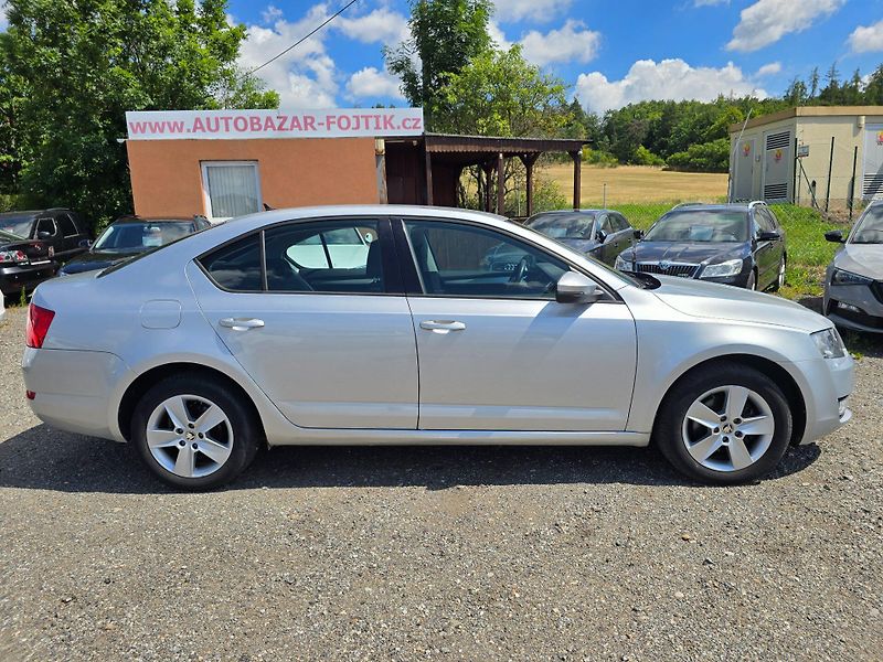 Škoda Octavia (2014) 1.6 TDi 77KW DSG Ambition - fotka 8 z 23