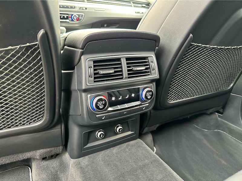 Audi Q7 3.0 TDI Quattro S-Line 7míst - fotka 16 z 27