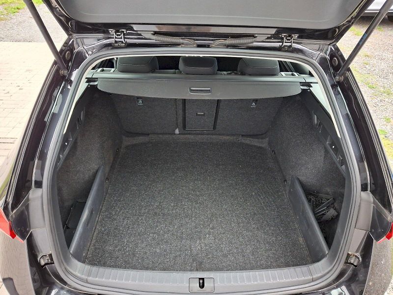 Škoda Octavia (2021) Combi Style Plus DSG 2,0TDi 11 - fotka 8 z 35