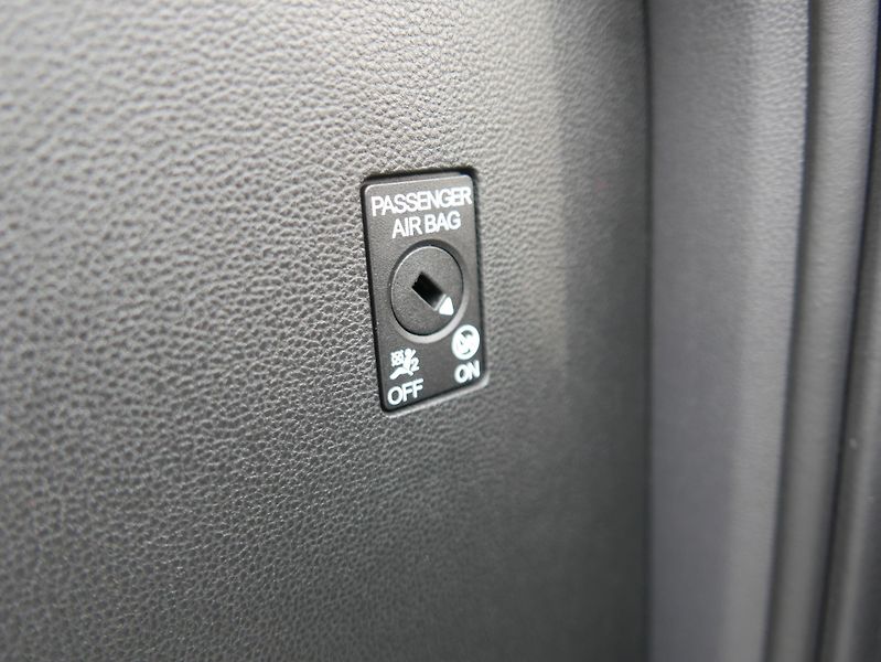 Volkswagen Passat 1,4 TSI GTE REZERVACE - fotka 28 z 44
