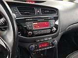 Kia Ceed (2015) 1.6 i, LPG, Tempomat - náhled 12