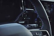 Renault upravil pozici páky pro ovládání převodovky.