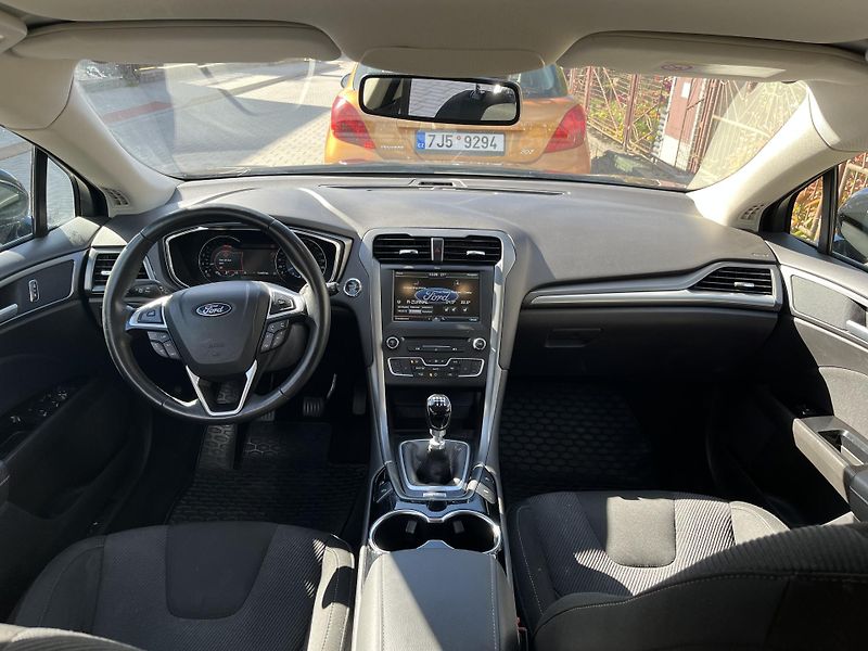 Ford Mondeo (2015) 2.0 Tdci 132kw Top stav!!! - fotka 8 z 8