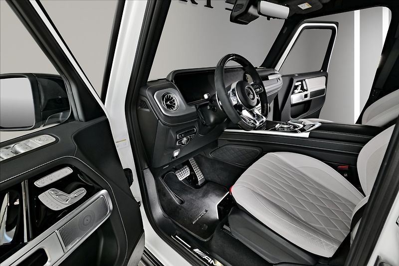 Mercedes-Benz Třídy G G63 4x4 / NIGHT II / TV / BURM - fotka 12 z 25