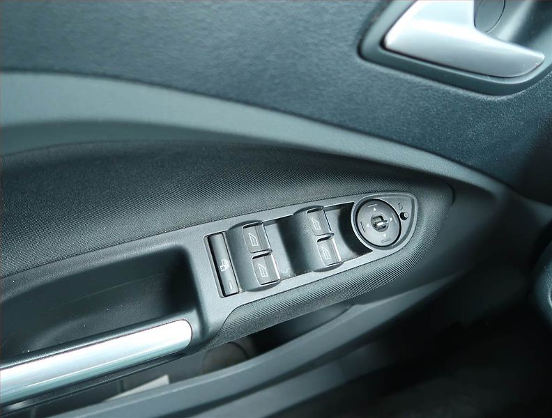 Ford Grand C-MAX (2012) 2.0 TDCi, Automat, Serv.kniha - fotka 15 z 15